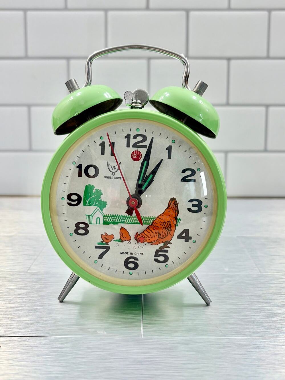 VTG White Dove Chicken Chicks Alarm Clock Animated Pecking Green Wind Up China